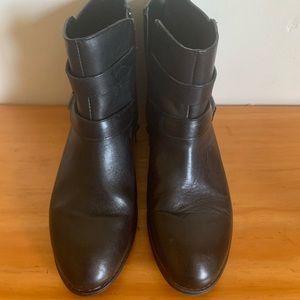 Lauren Ralph Lauren Black Ankle Boots size 6